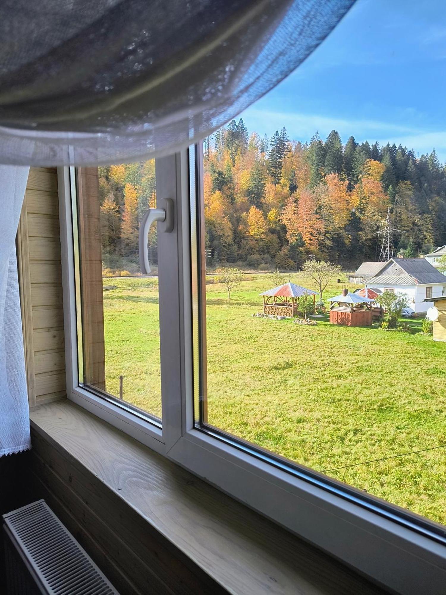 Na Hutori Hotell Tatariv Exteriör bild